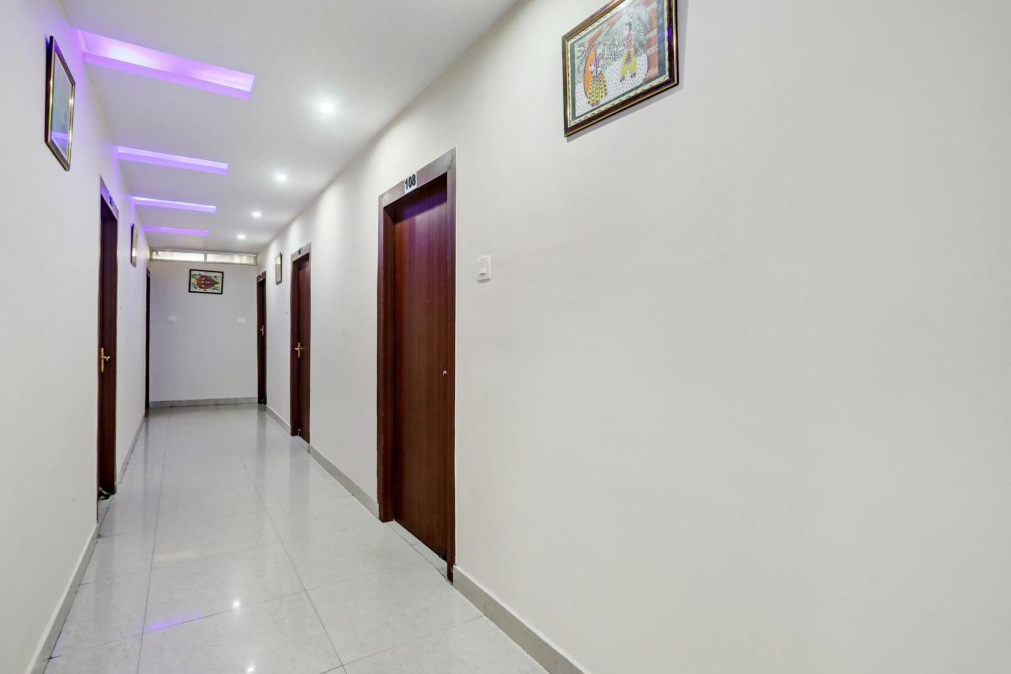 מלון פאטנה Super Collection O Danapur Near Railway Station מראה חיצוני תמונה